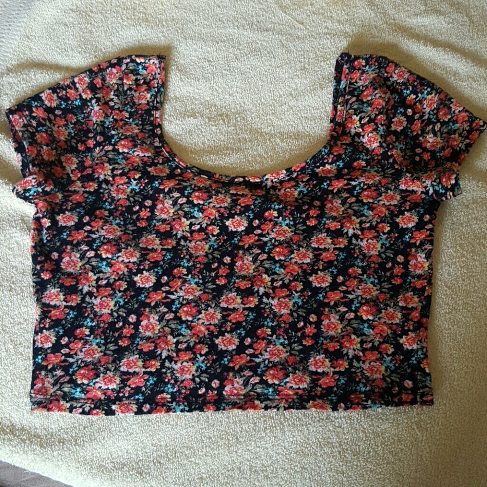 Flowery crop top